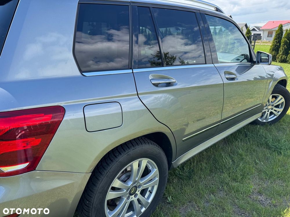 Mercedes-Benz GLK 200 CDI (BlueEFFICIENCY) - 8