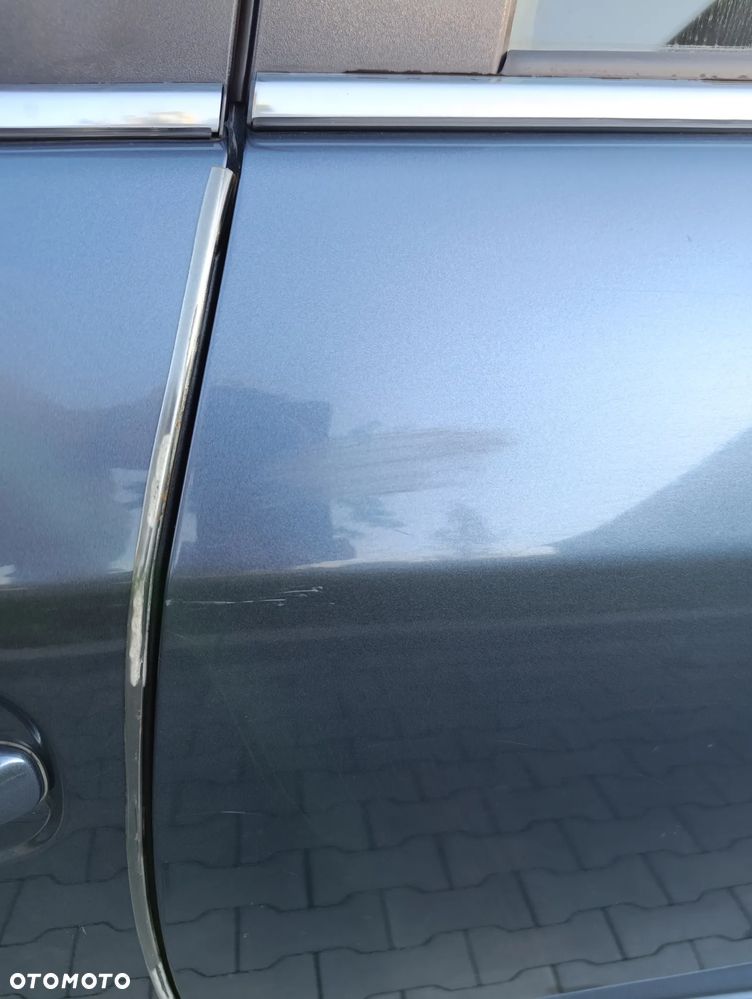 Toyota Avensis 1.8 Sol - 6