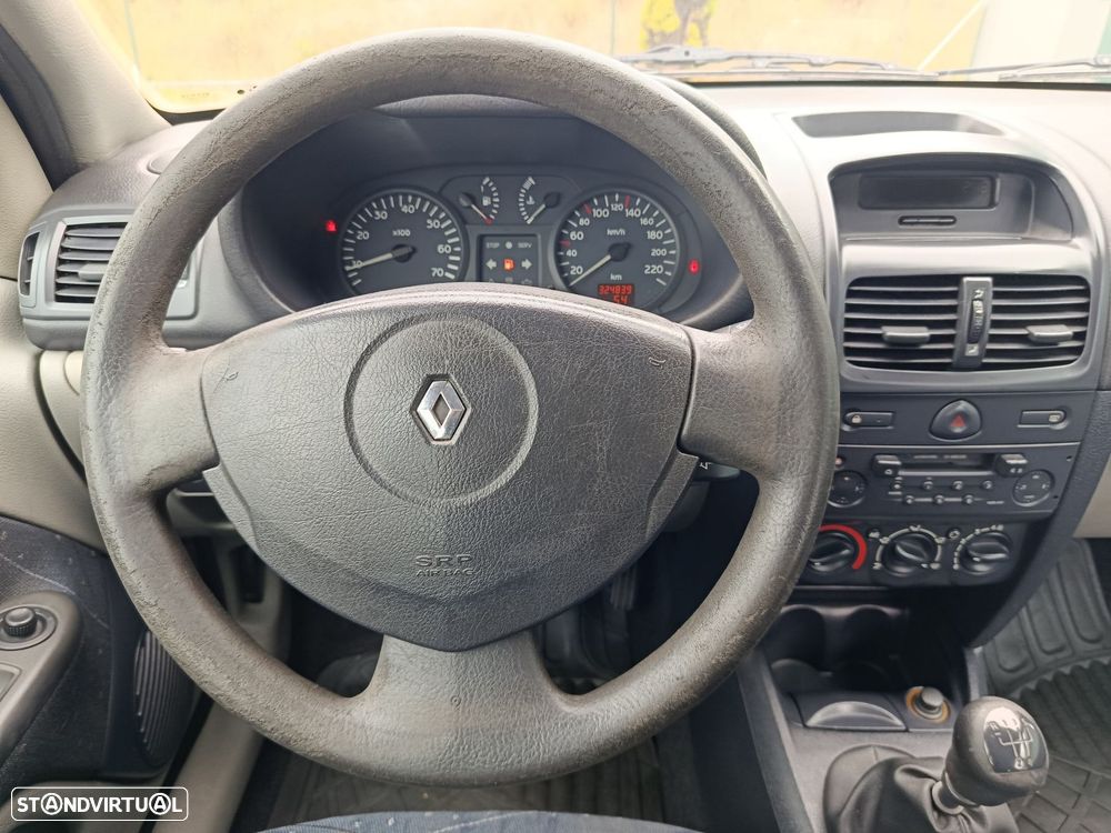 Renault Clio 1.5 dCi Expression - 17