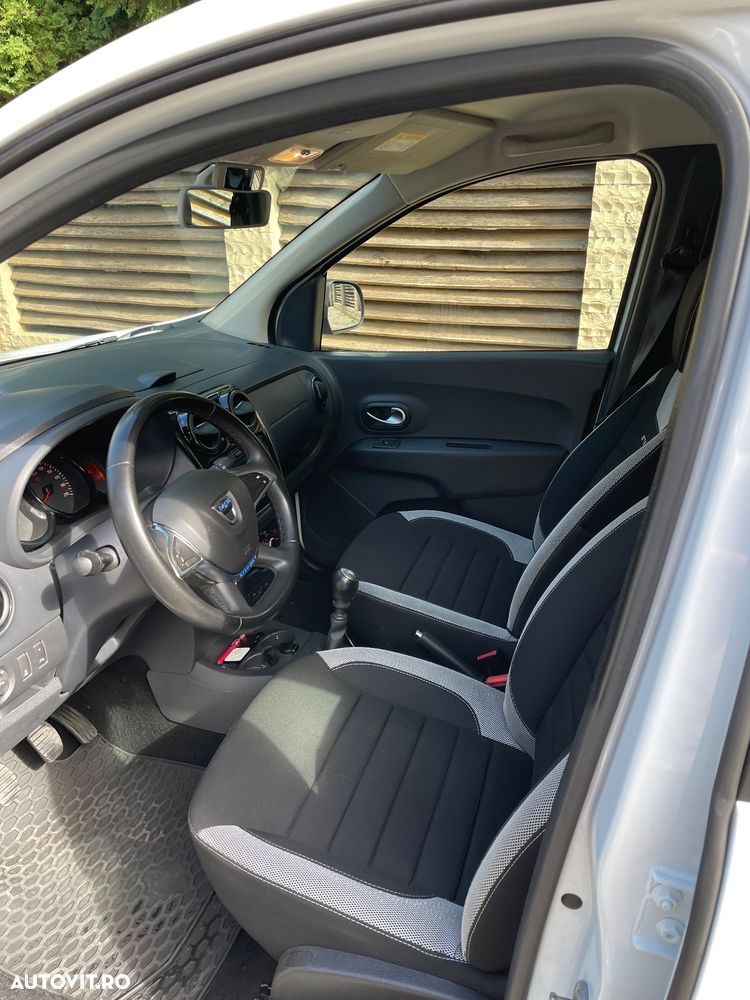 Dacia Lodgy TCe 130 GPF Stepway - 8