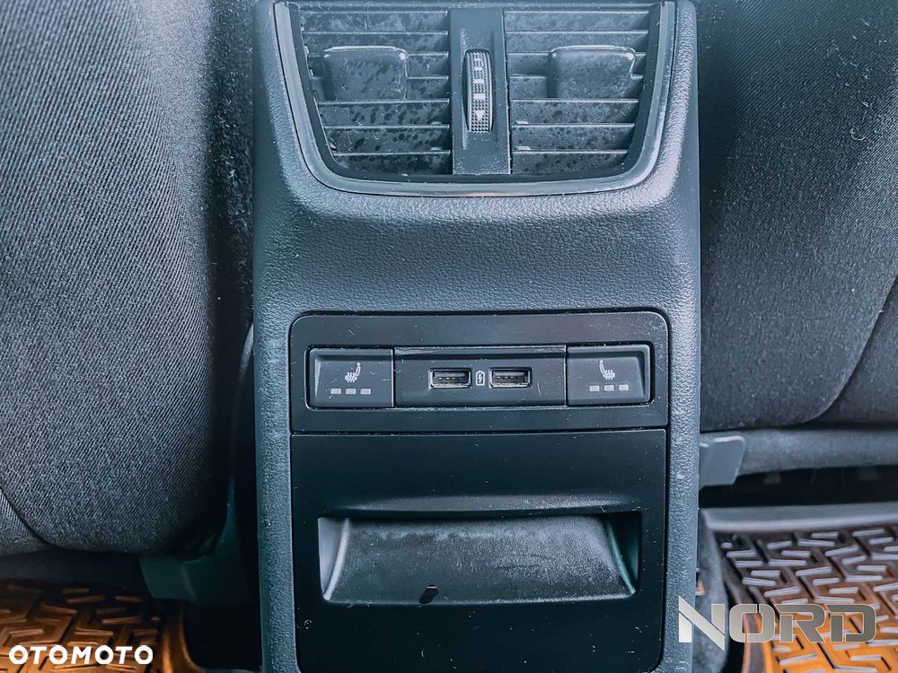 Skoda Octavia 1.8 TSI DSG Style - 14