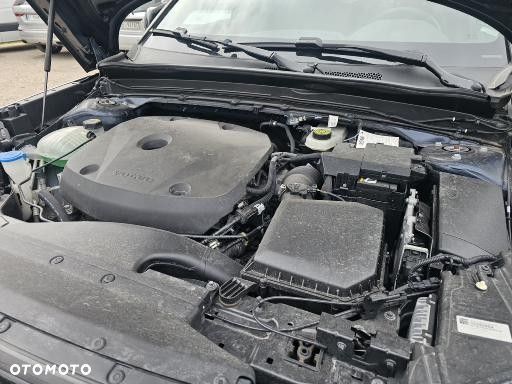 Volvo XC 40 T5 AWD R-Design - 7