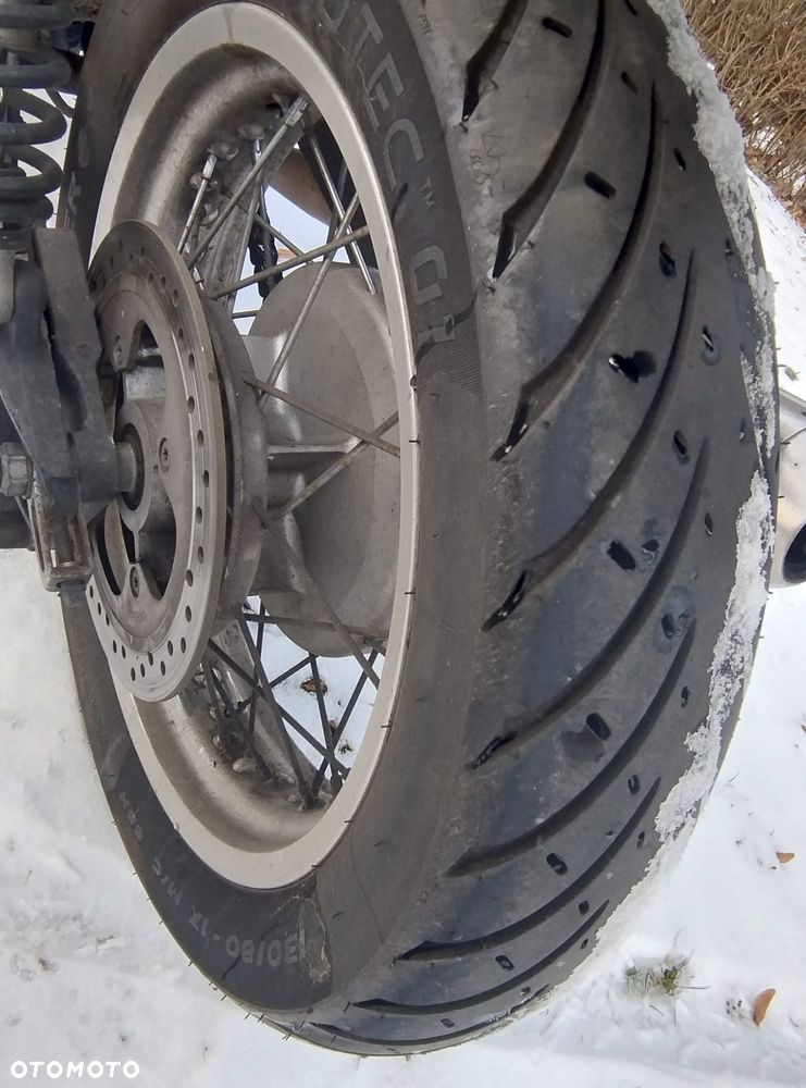 Triumph Thruxton - 14