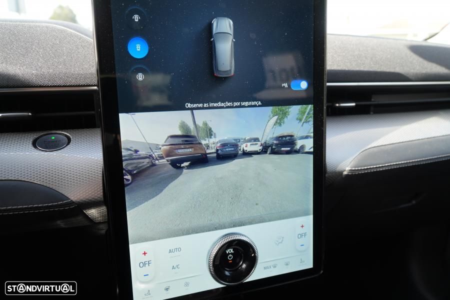 Ford Mustang Mach-E 75.7 kWh Base - 26