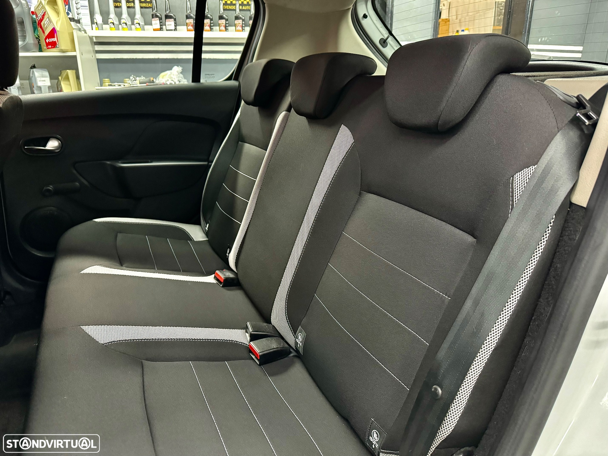 Dacia Sandero 1.5 Blue dCi Stepway - 17
