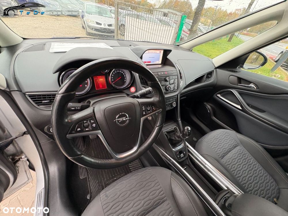 Opel Zafira 1.4 T Cosmo EcoFLEX S&S EU6 - 19