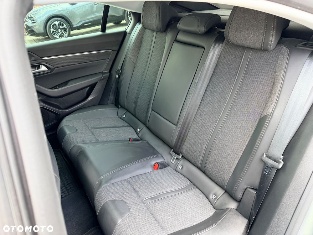 Peugeot 508 1.5 BlueHDi Allure Pack S&S EAT8 - 29