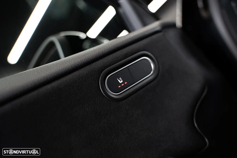 Mercedes-Benz A 250 e AMG Line - 15