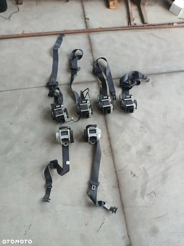 Passat b8 pas bezpieczeństwa przód tył - 1