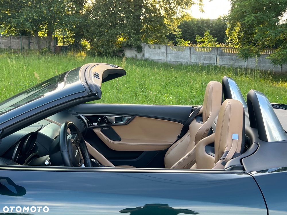 Jaguar F-Type - 9
