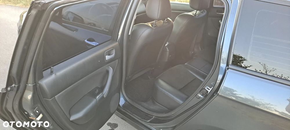 Honda Accord Tourer 2.0 i Automatik Sport - 15