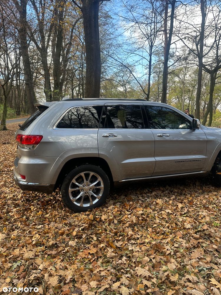 Jeep Grand Cherokee 5.7 V8 HEMI Summit - 27
