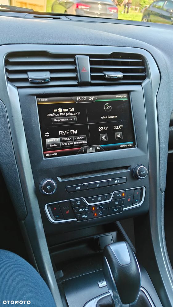 Ford Mondeo 2.0 TDCi STart-Stopp PowerShift-Aut Titanium - 4
