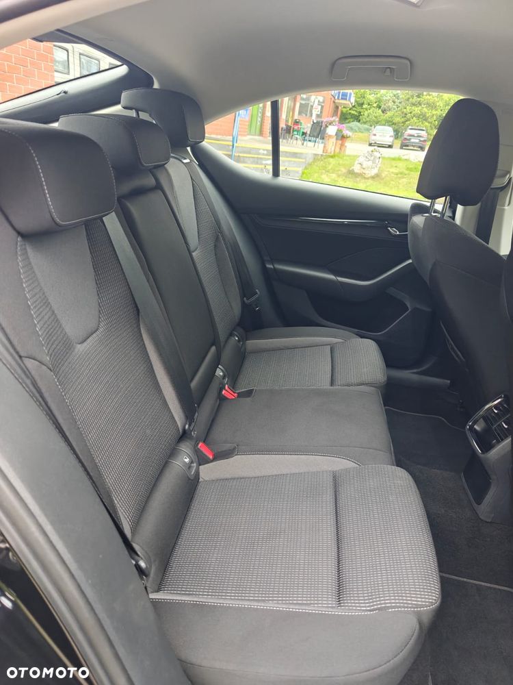 Skoda Octavia 1.5 TSI e-TEC DSG Style - 27