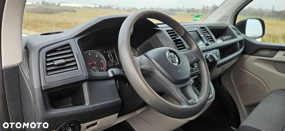 Volkswagen Transporter - 18