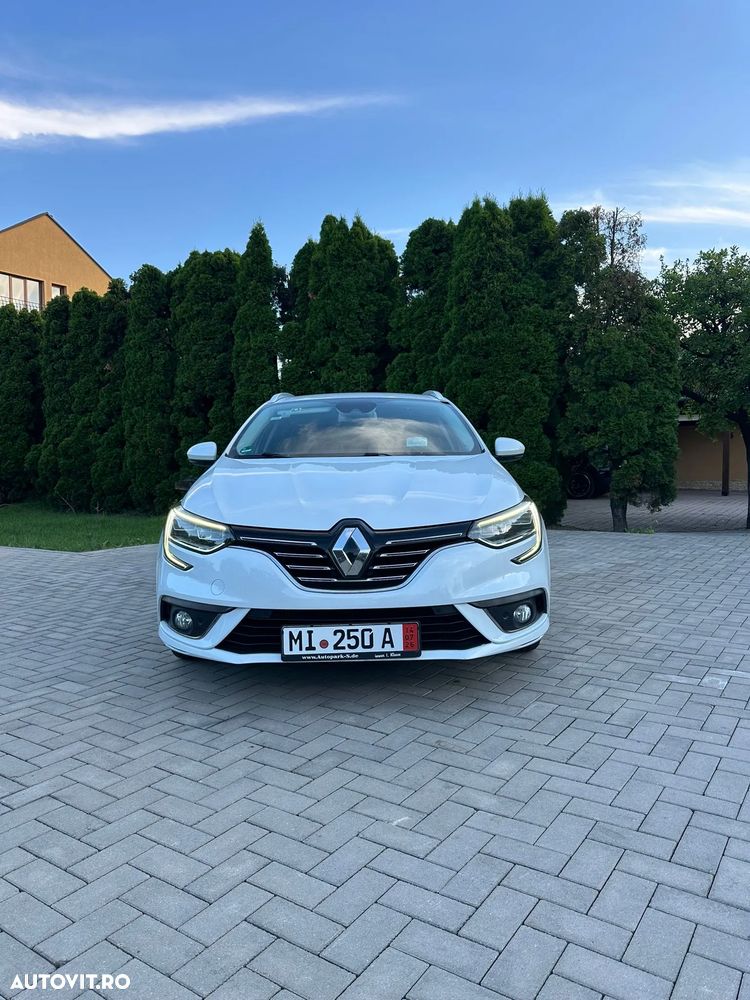 Renault Megane ENERGY dCi 130 BOSE EDITION - 9
