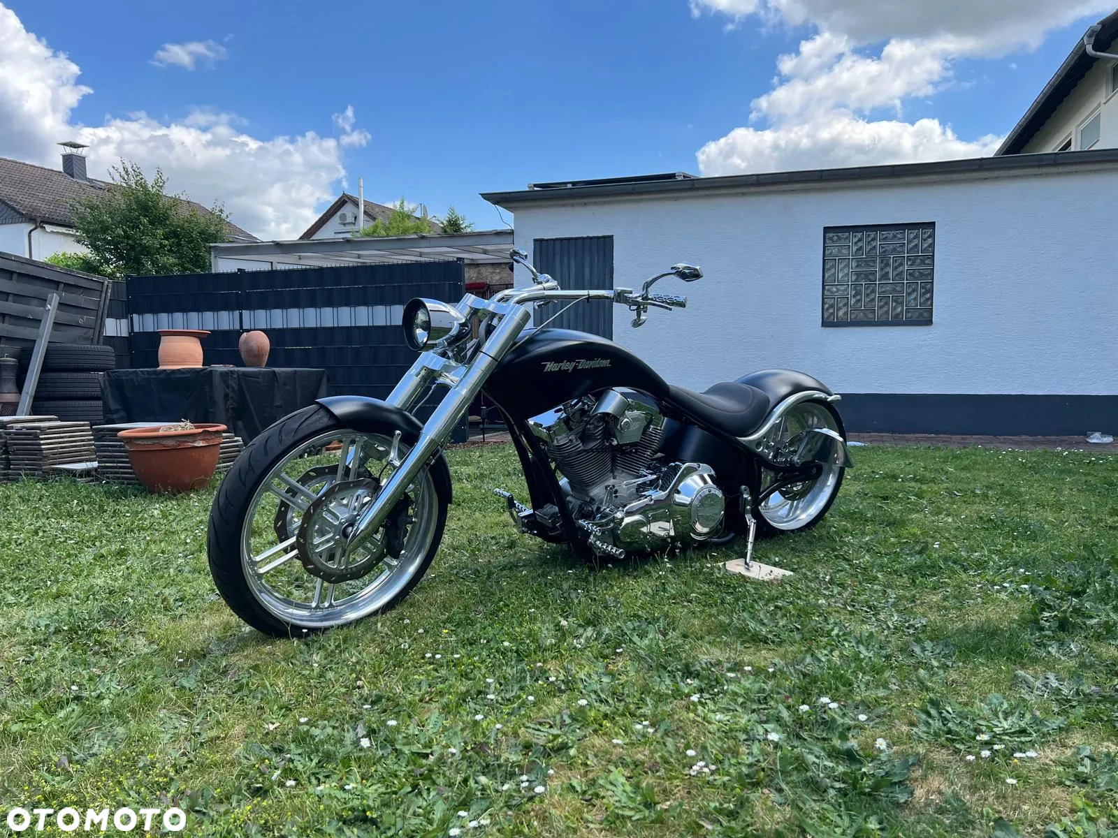 Harley-Davidson Softail Custom - 17