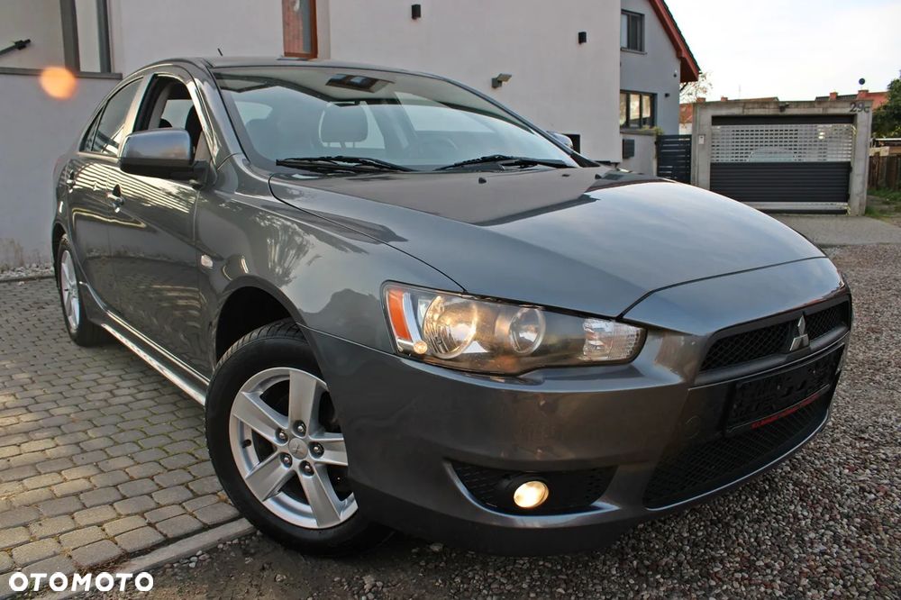 Mitsubishi Lancer 1.8 Intense - 1