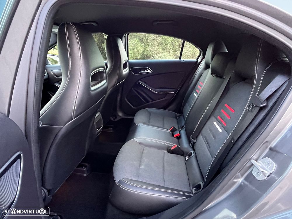Mercedes-Benz A 180 d AMG Line Aut. - 22