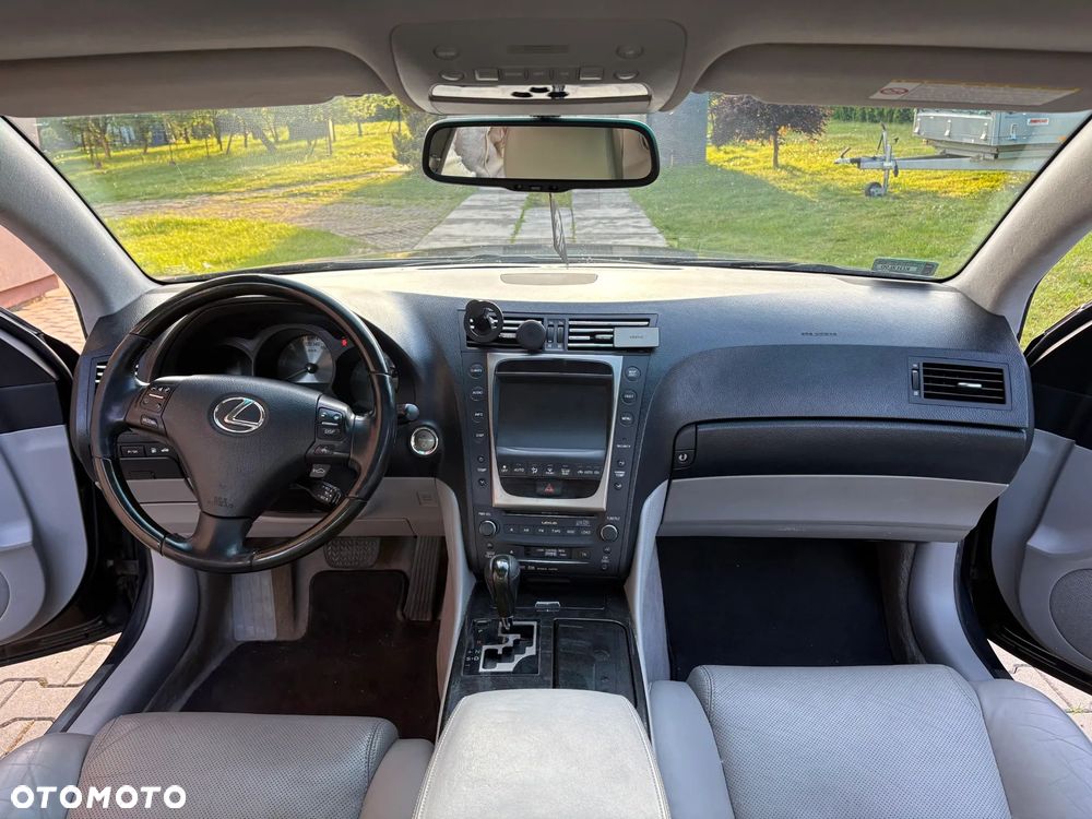 Lexus GS - 15
