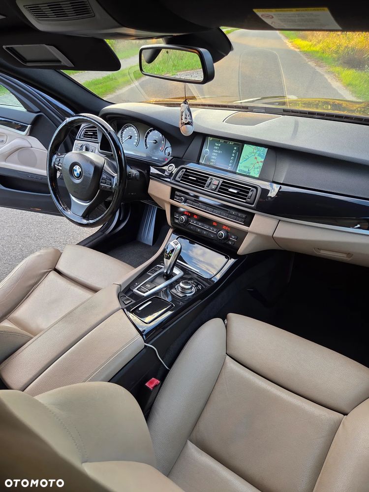 BMW Seria 5 520d Luxury Line - 23