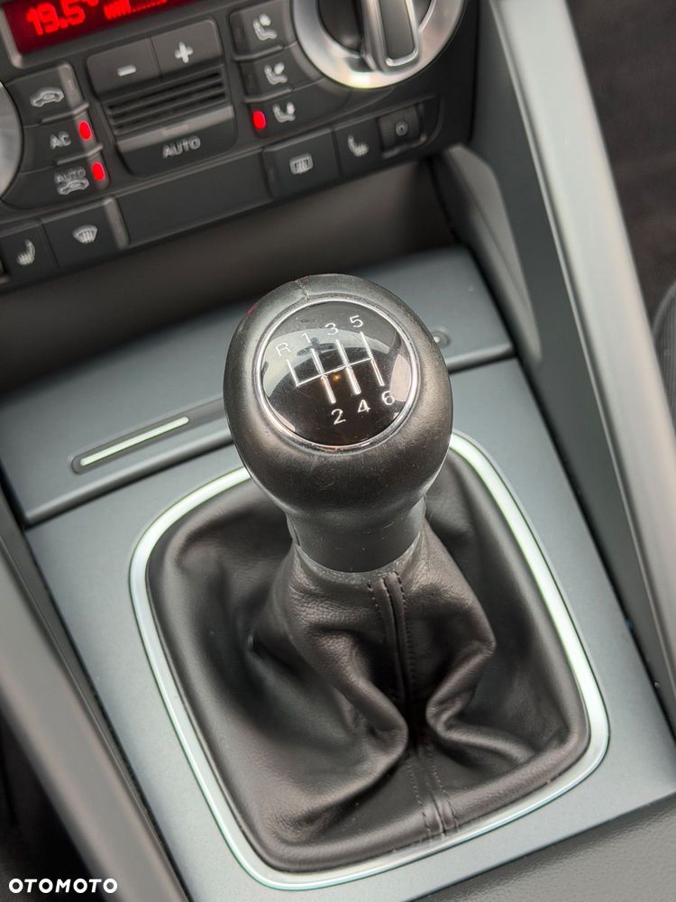 Audi A3 Sportback 1.8 TFSI S line Sportpaket - 32