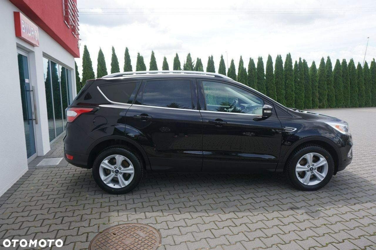 Ford Kuga 2.0 TDCi 2x4 Titanium - 30