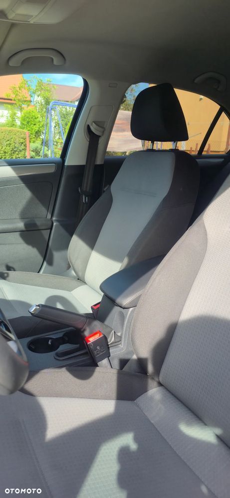 Volkswagen Jetta - 25