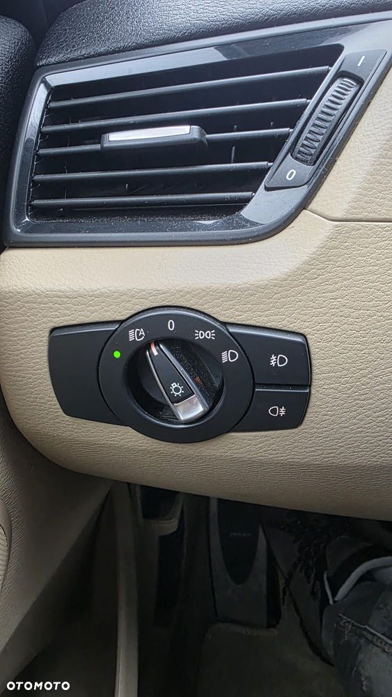 BMW X1 xDrive25d - 24