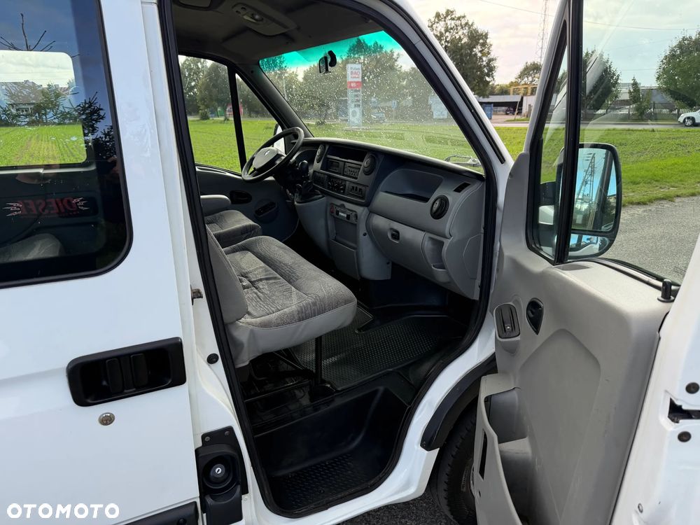 Renault Master 2.5 / 100KM * L2H2 * Brygadówka * 6 Osób * - 34