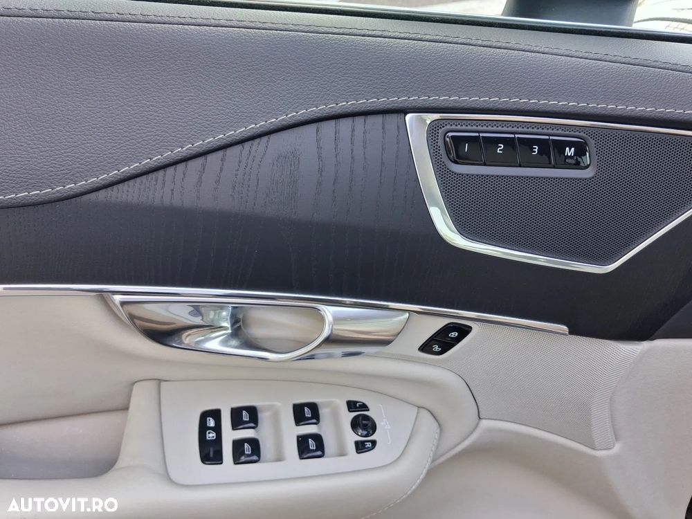 Volvo XC 90 - 12