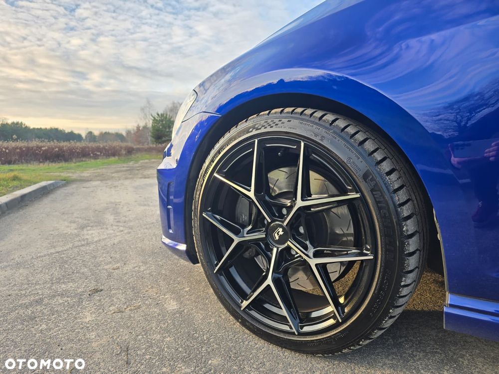 Volkswagen Golf - 19