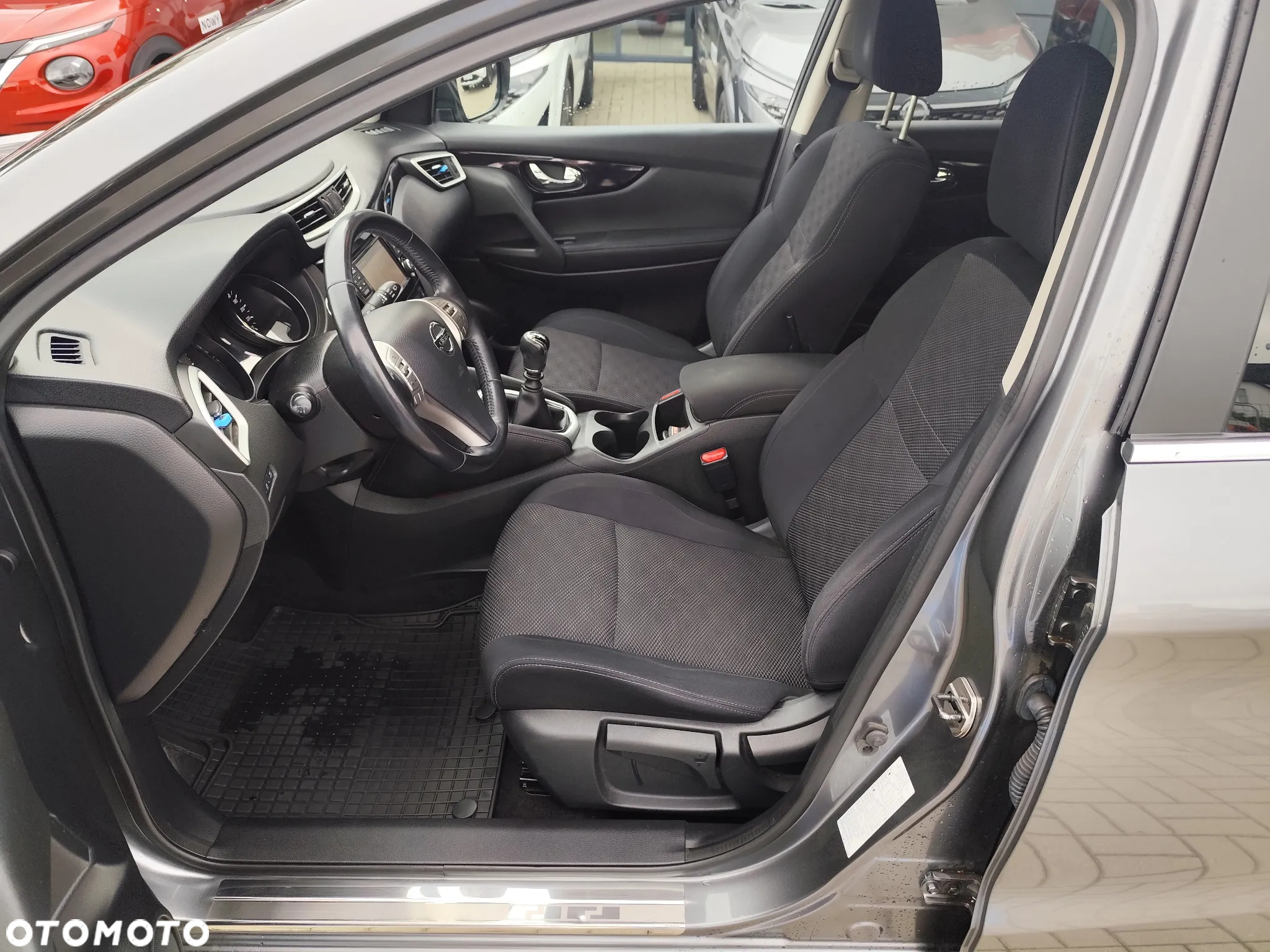 Nissan Qashqai 1.2 DIG-T N-Connecta EU6 - 7