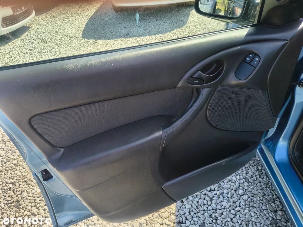 Ford Focus Ambiente - 21