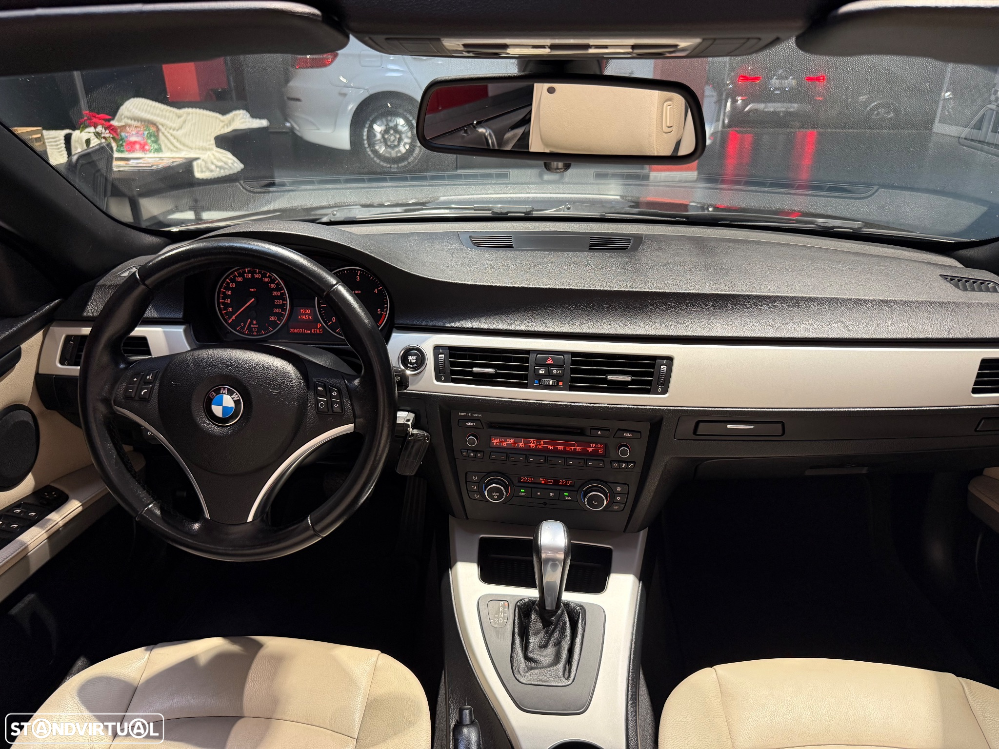 BMW 320 d Auto Line Sport - 9
