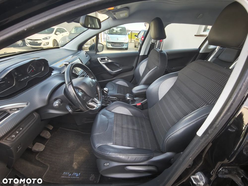 Peugeot 2008 BlueHDi FAP 120 STOP & START Crossway - 30