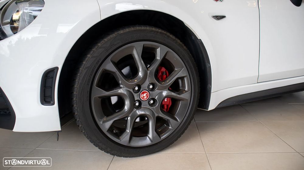 Abarth 124 Spider - 10