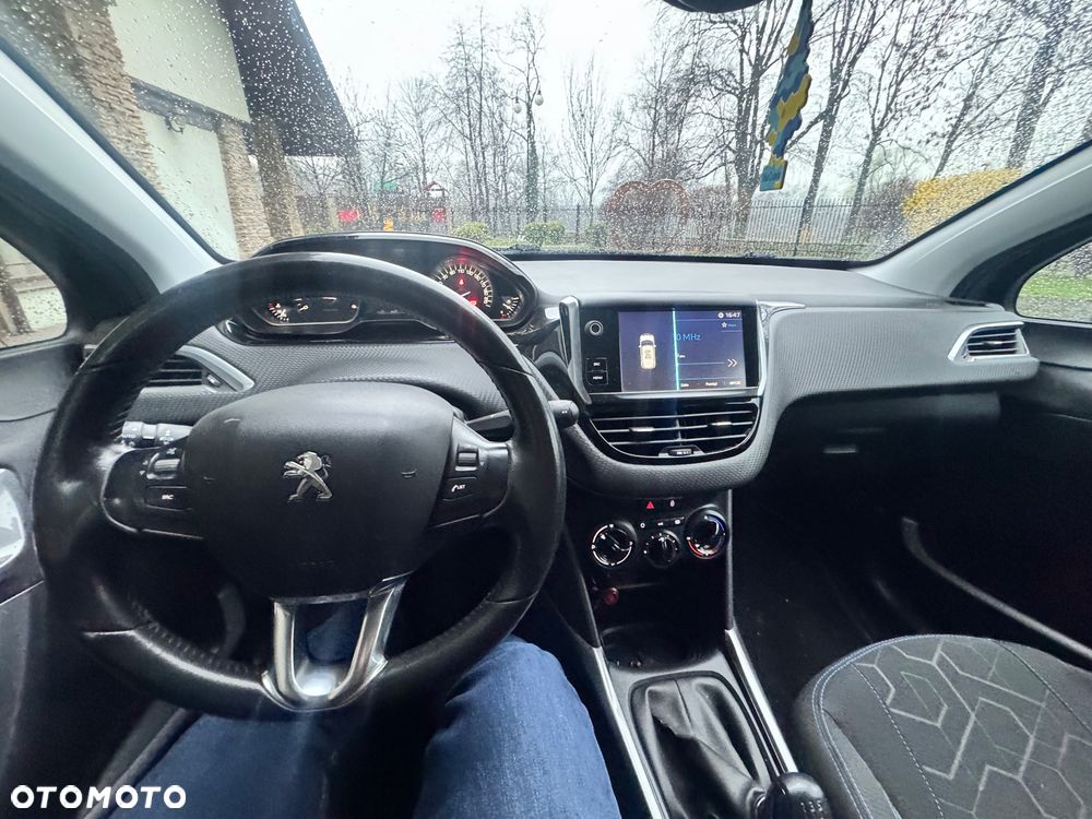 Peugeot 2008 1.6 BlueHDi Style - 14