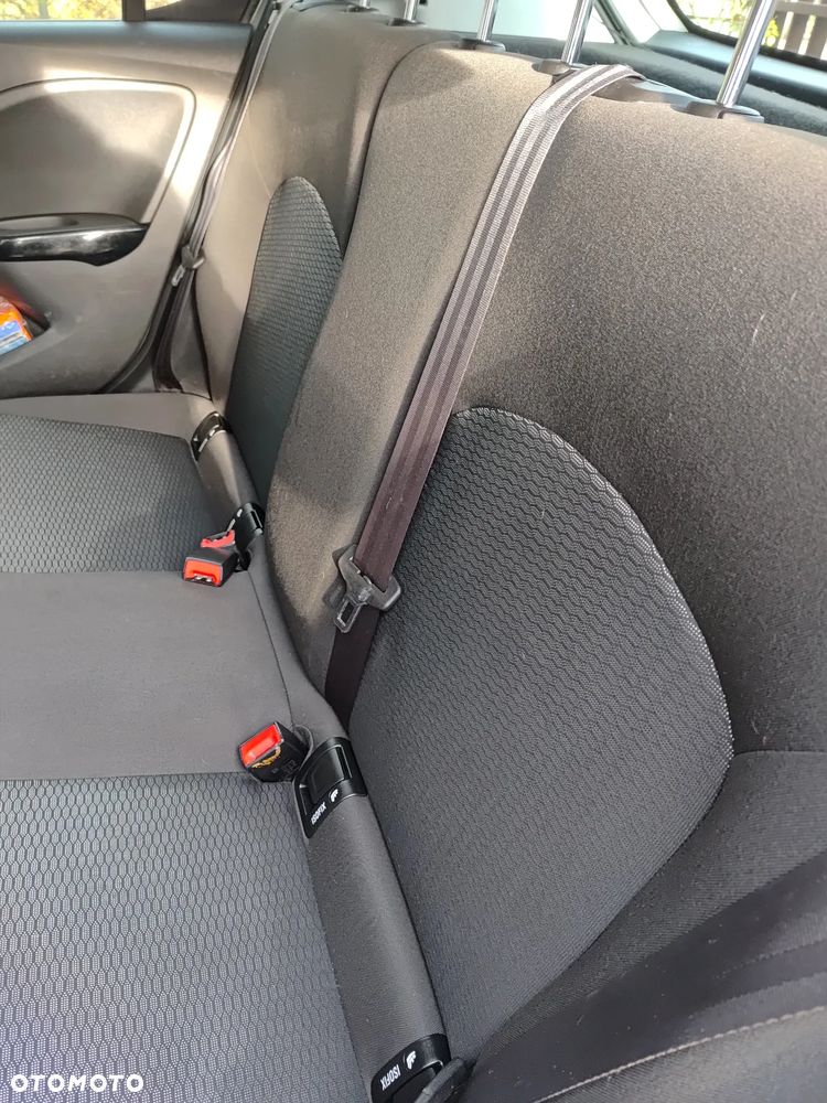 Opel Corsa 1.4 Cosmo - 15