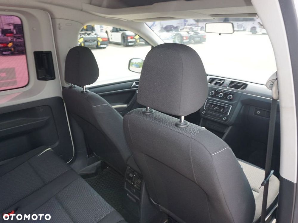 Volkswagen Caddy - 10