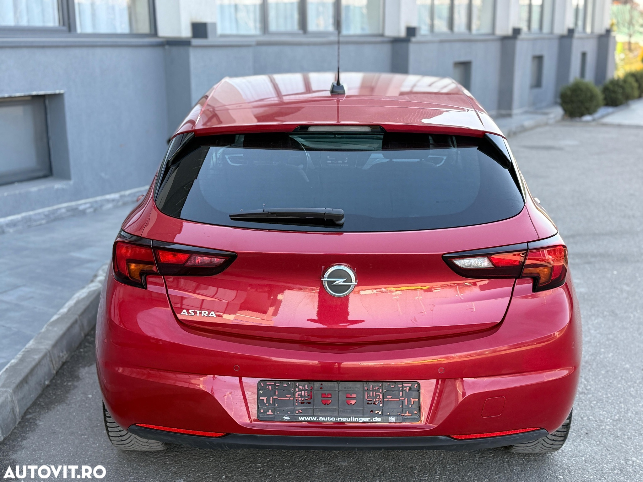 Opel Astra 1.2L Turbo Start/Stop Edition - 10