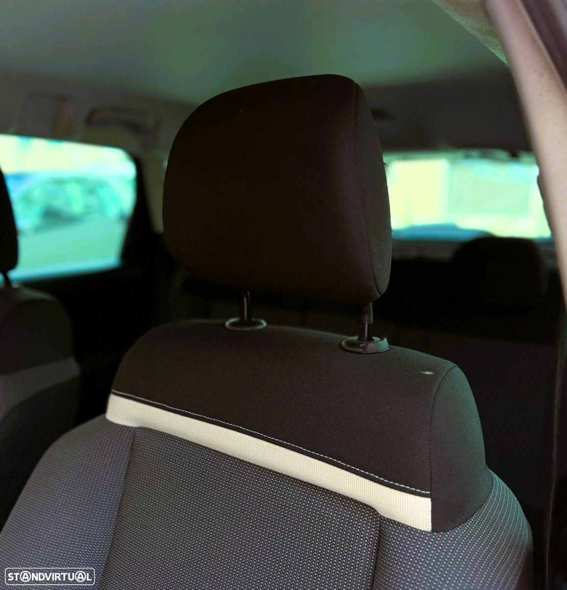 Citroën C3 Aircross 1.2 PureTech Feel - 13