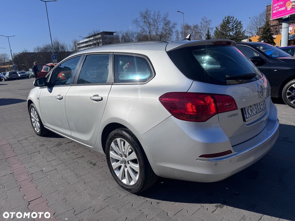 Opel Astra 1.6 CDTI Sport - 4