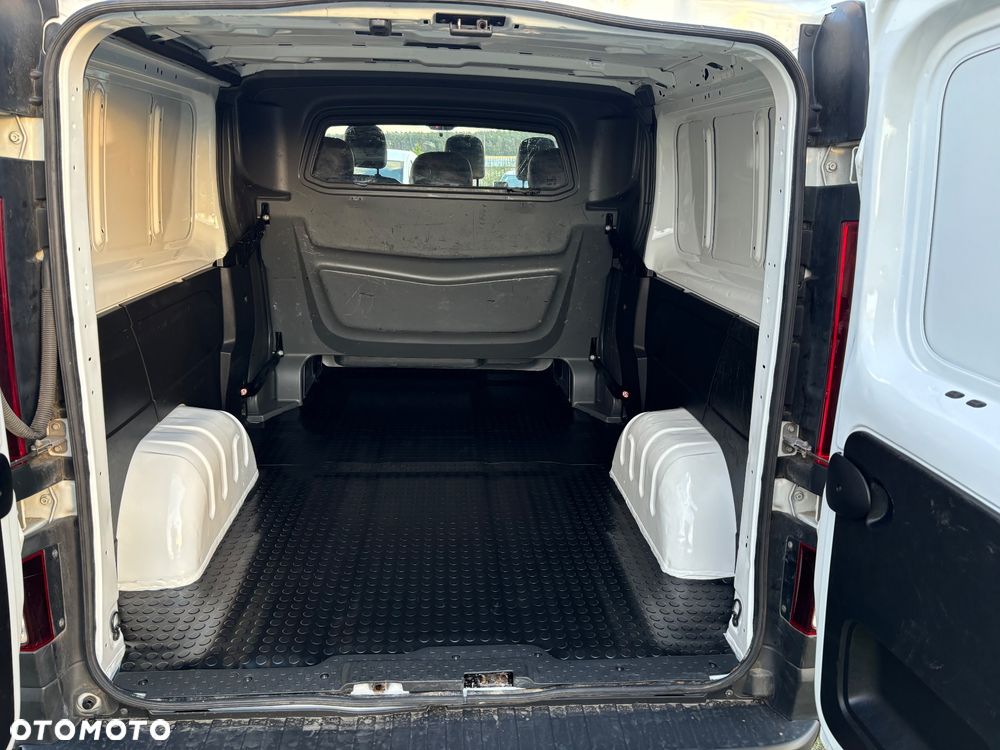 Renault Trafic - 14
