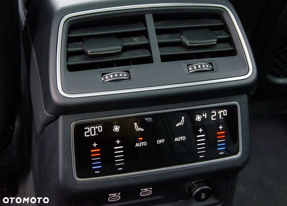 Audi A6 Allroad - 30