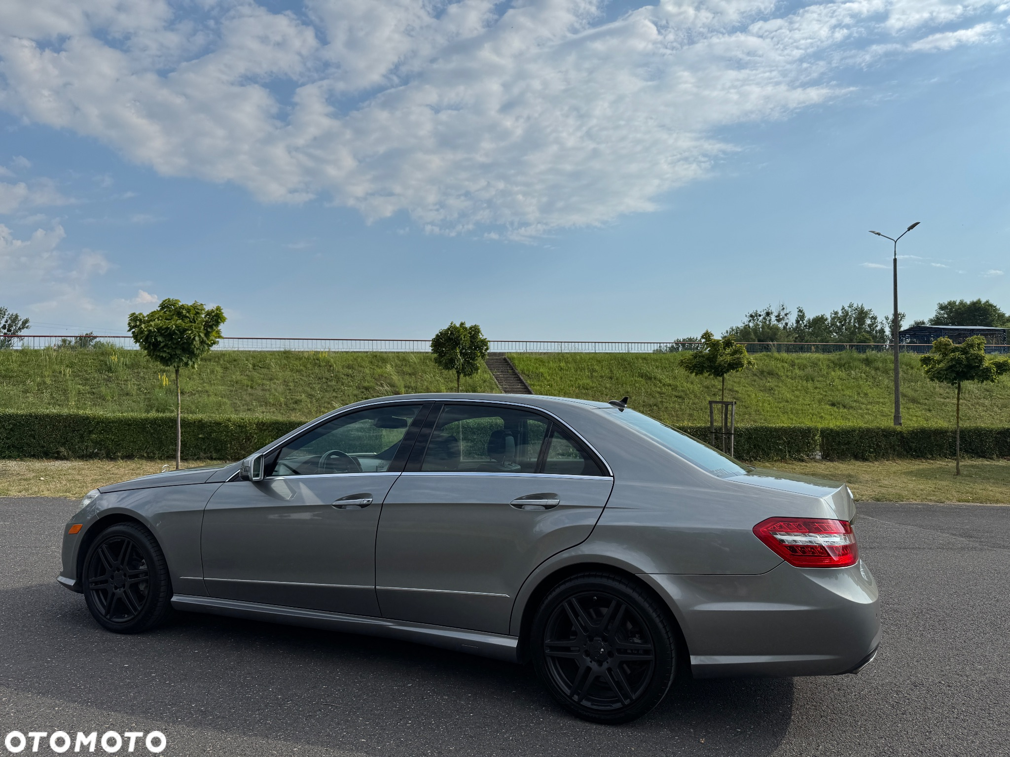 Mercedes-Benz Klasa E 500 7G-TRONIC Elegance - 7