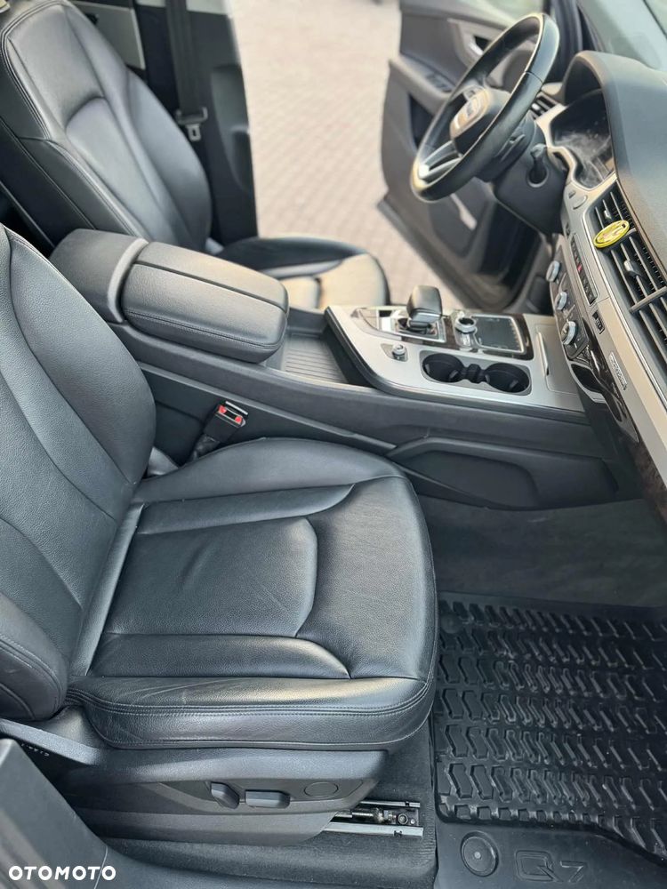 Audi Q7 - 21
