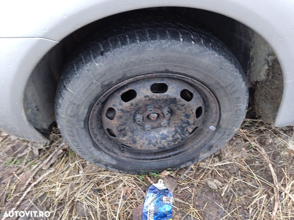 Dezmembrari  VW NEW BEETLE  1998  > 2010 1.6 Benzina - 7