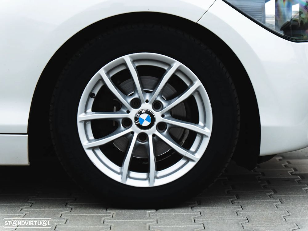 BMW 116 d EDynamics Line Sport - 8