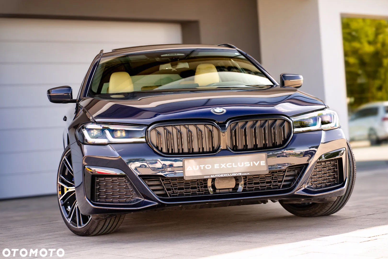 BMW Seria 5 530d xDrive Touring M Sport Edition - 6